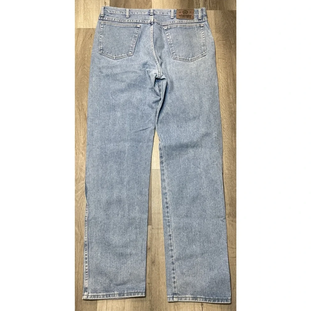 Wrangler Men's Jeans -Premium Quality- Light Wash Denim Blue Size 36x34 Regular
